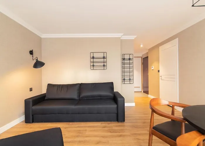 Grand - Prestigious Victoria Апартаменти